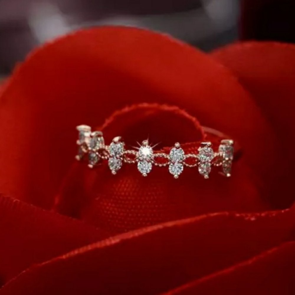 NEW 18K Rose Gold Double Round Diamond Ring - Picture 2 of 9